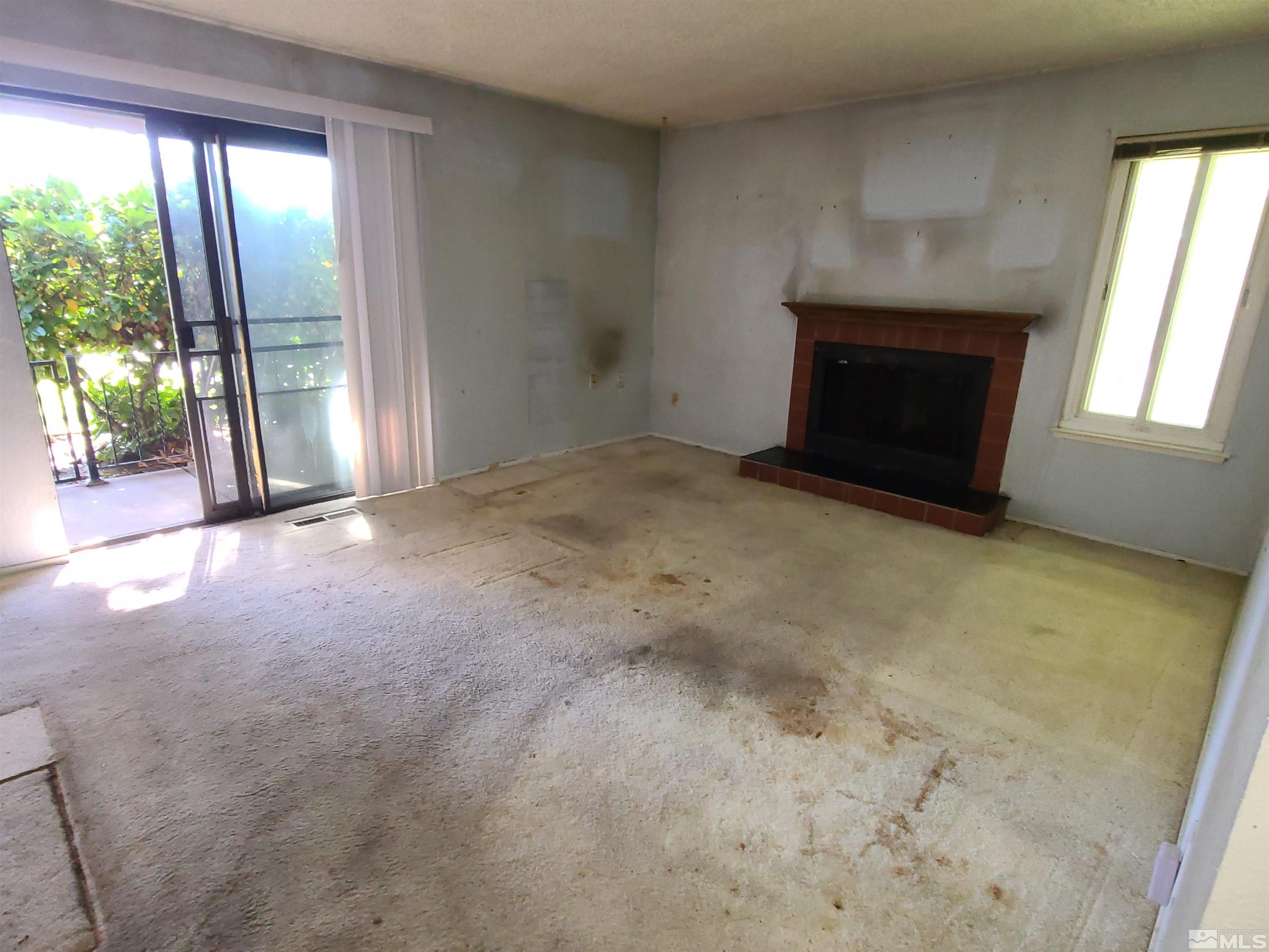 2373 Roundhouse Road Sparks, NV 89431 - Photo 6 of 22 Photo 6