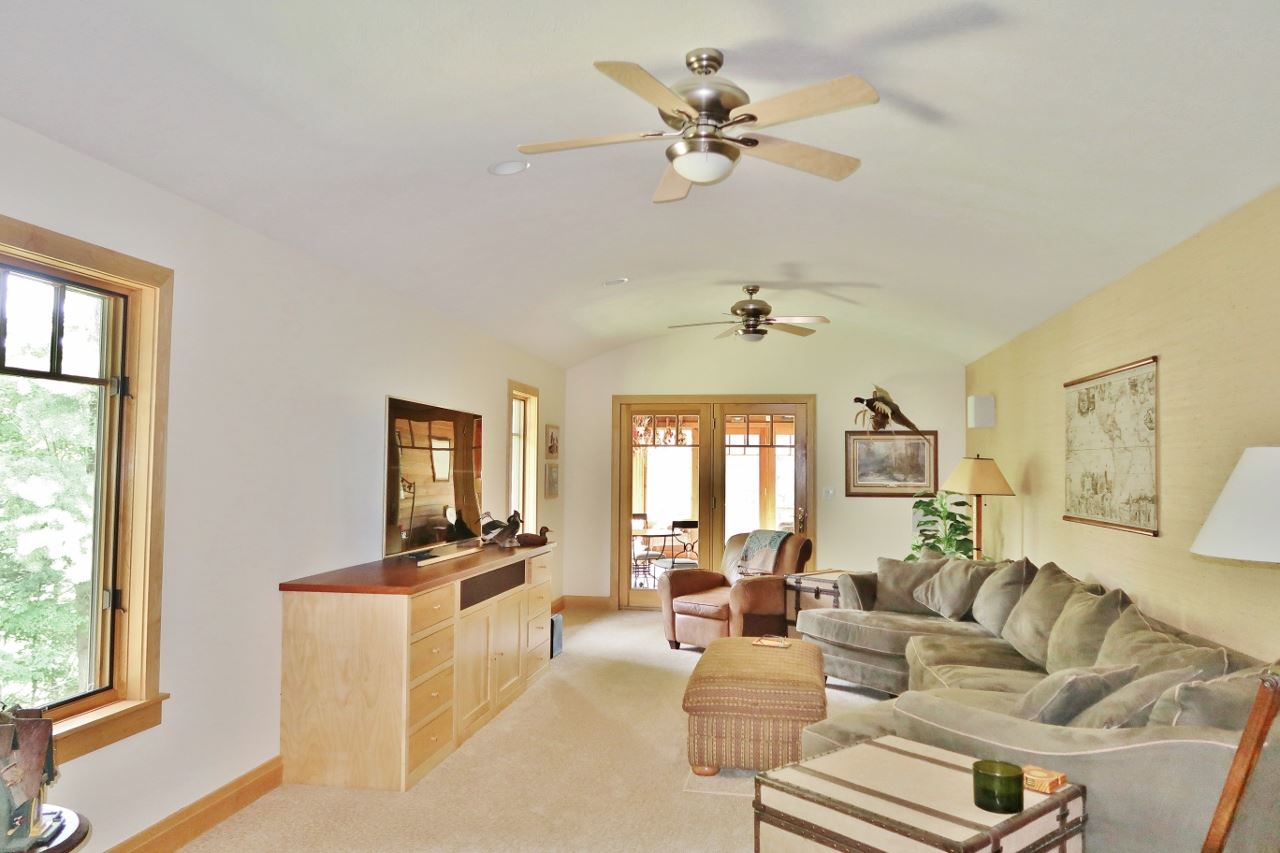 8607 South Lakeview Road Traverse City, MI 49684 - Photo 35 of 59 1847876-34.JPG