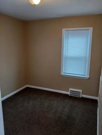 $1,275 | 12075 Rossiter Street, Detroit, MI 48224