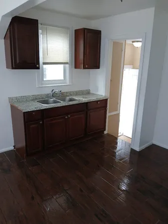$1,275 | 12075 Rossiter Street, Detroit, MI 48224