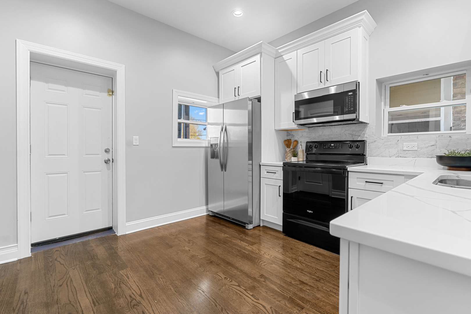 6008 South Carpenter Street Chicago, IL 60621 - Photo 8 of 32