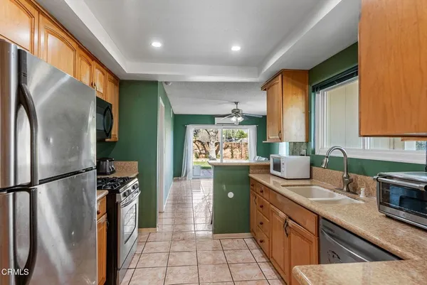 $960,000 | 12446 Herrick Avenue, Sylmar, CA 91342