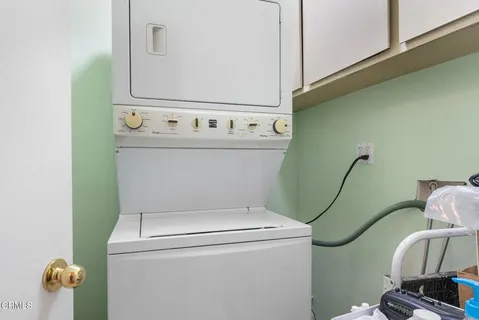 $975,000 | 12446 Herrick Avenue, Sylmar, CA 91342