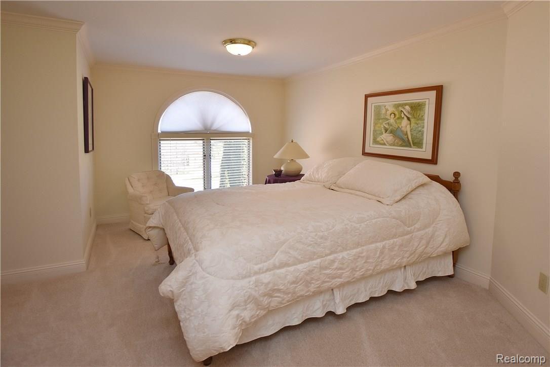 3980 Oak Pointe Court Rochester, MI 48306 - Photo 23 of 38 OakPoints3980_23.JPG