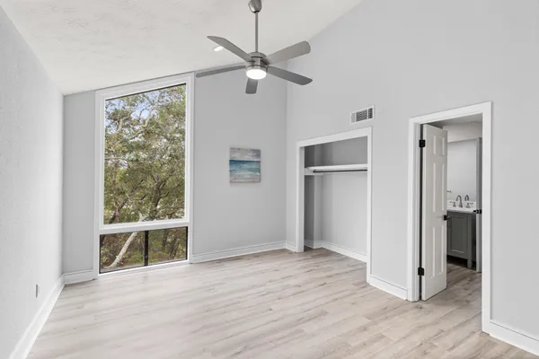 $689,900 | 301 Summit Drive, Destin, FL 32541