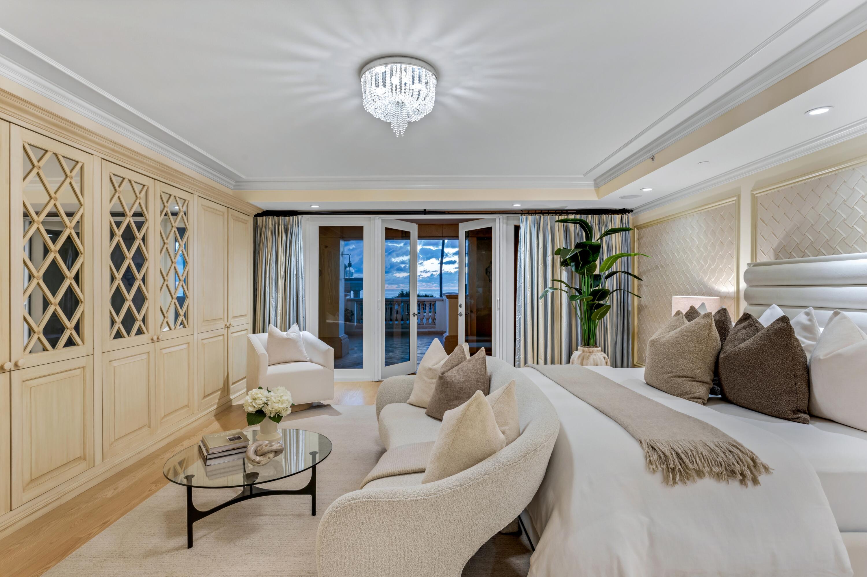 400 South Ocean Boulevard, Unit R26 Boca Raton, FL 33432 - Photo 37 of 65 SUNRISE PRIMARY SUITE