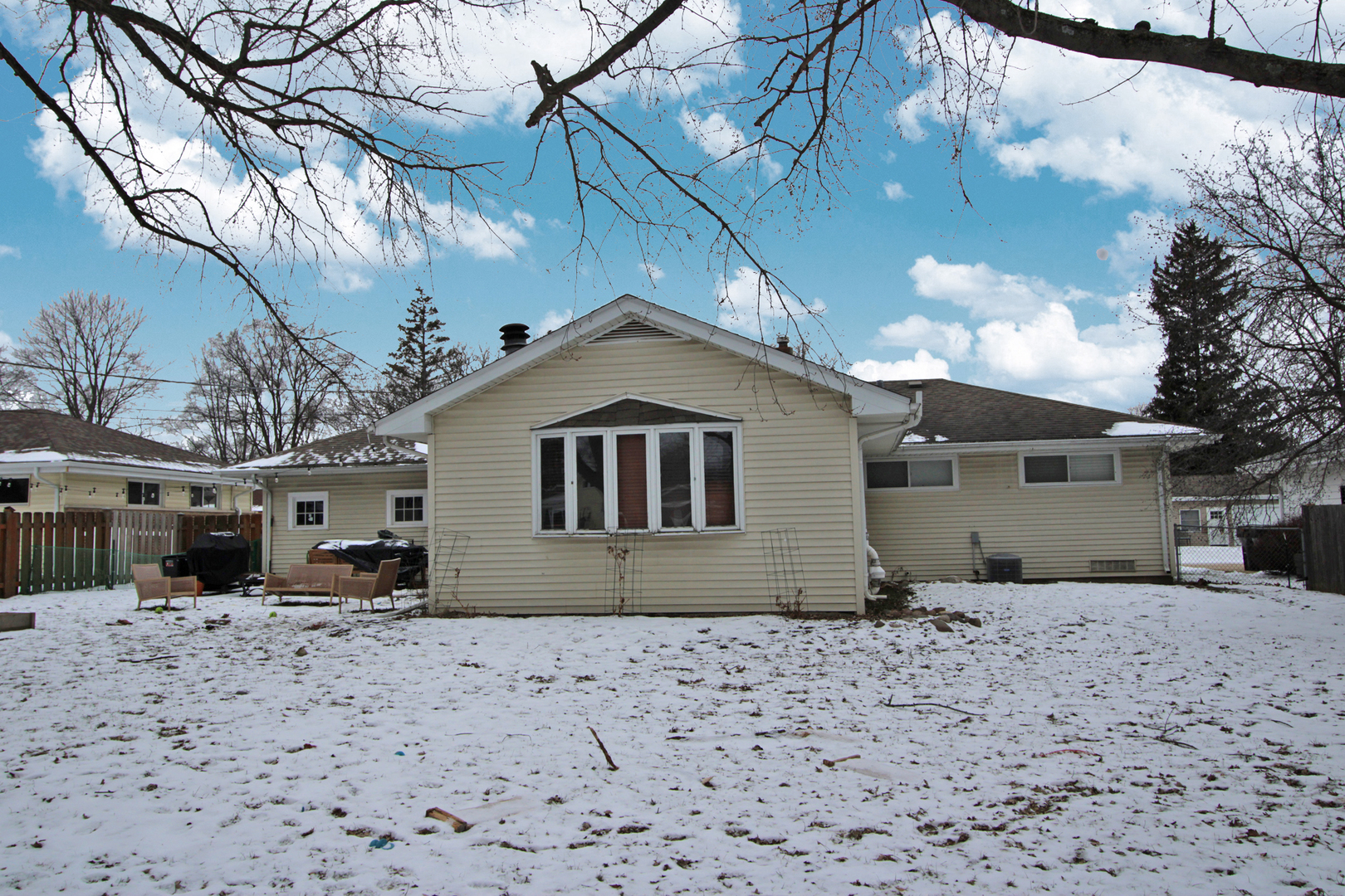 33 Johnathan Road Lake Zurich, IL 60047 - Photo 21 of 22 Gallery Image 21