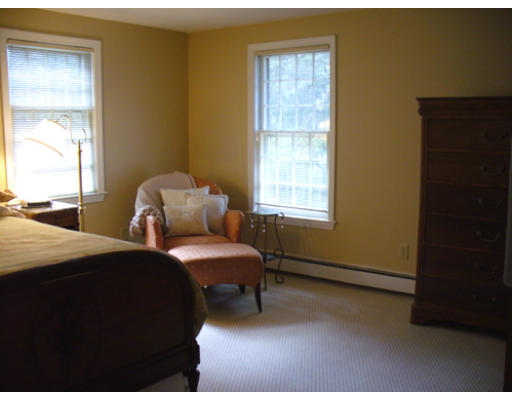 28 Phillips Road Sudbury, MA 01776 - Photo 12 of 22