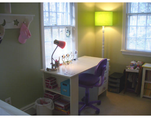 28 Phillips Road Sudbury, MA 01776 - Photo 16 of 22
