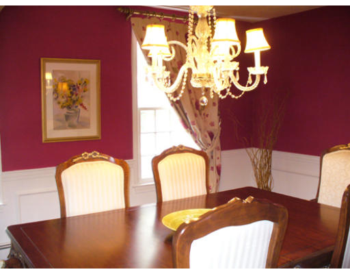 28 Phillips Road Sudbury, MA 01776 - Photo 4 of 22