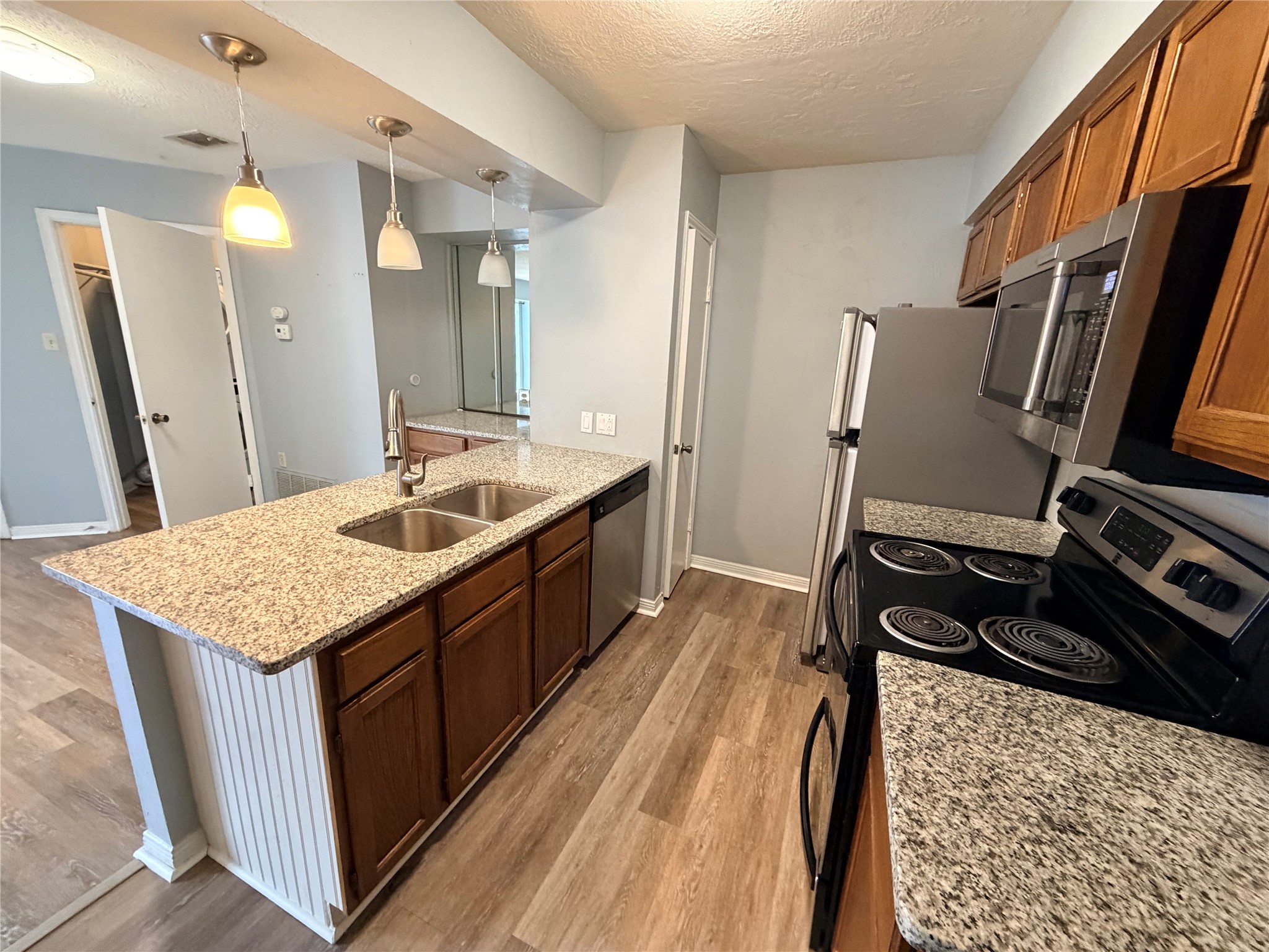 2402 Sycamore Avenue, Unit D6 Huntsville, TX 77340 - Photo 10 of 23