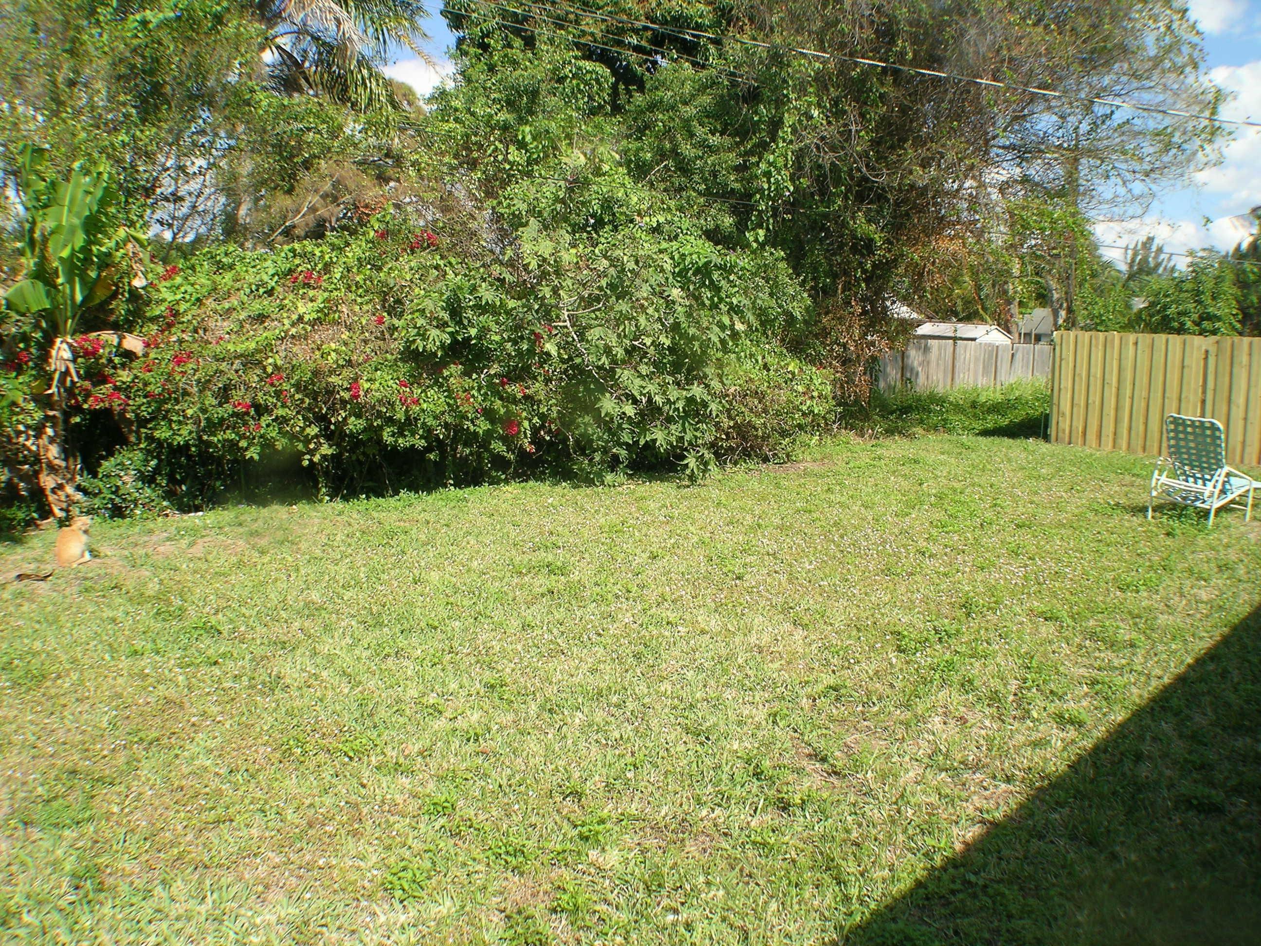 4879 Lincoln Road Delray Beach, FL 33445 - Photo 3 of 16 DSCN8315