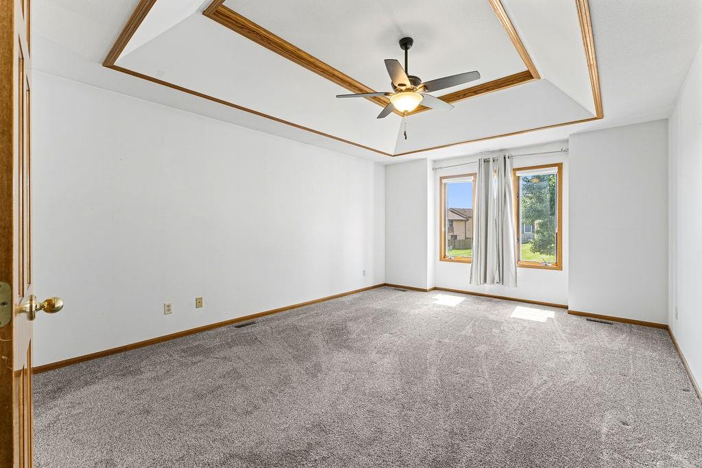 403 North Leonard Road St. Joseph, MO 64506 - Photo 21 of 63