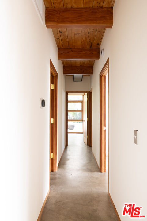 2020 Mayview Drive Los Angeles, CA 90027 - Photo 20 of 38