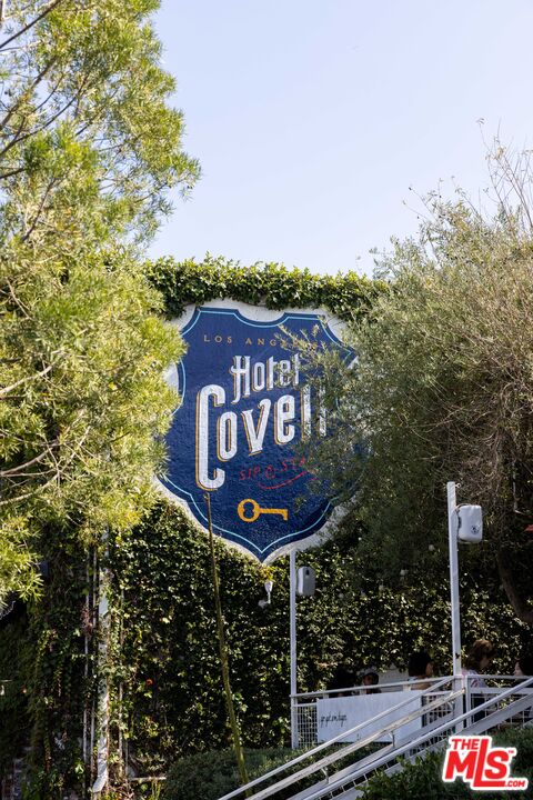 2020 Mayview Drive Los Angeles, CA 90027 - Photo 37 of 38