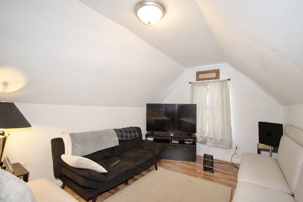 101 Quincy Street Springfield, MA 01109 - Photo 19 of 23 Gallery Image 19