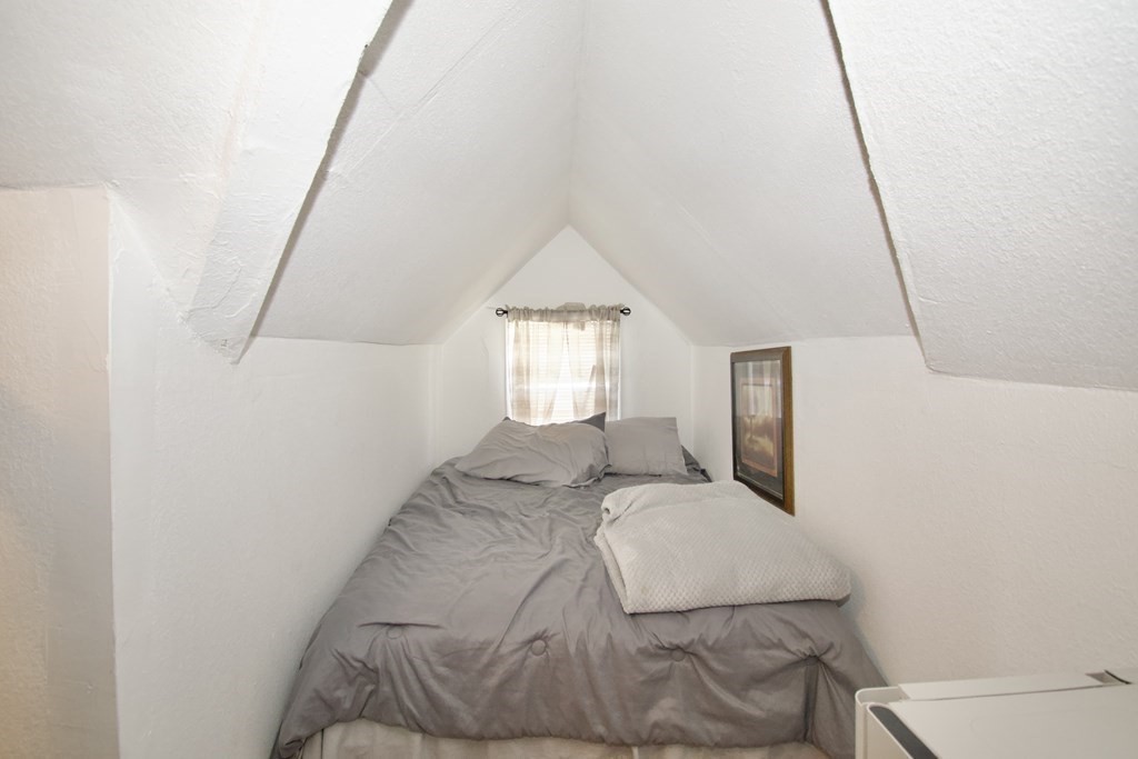 101 Quincy Street Springfield, MA 01109 - Photo 20 of 23 Gallery Image 20
