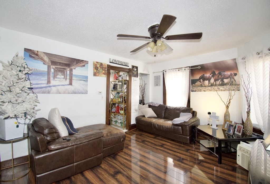 101 Quincy Street Springfield, MA 01109 - Photo 5 of 23 Gallery Image 5