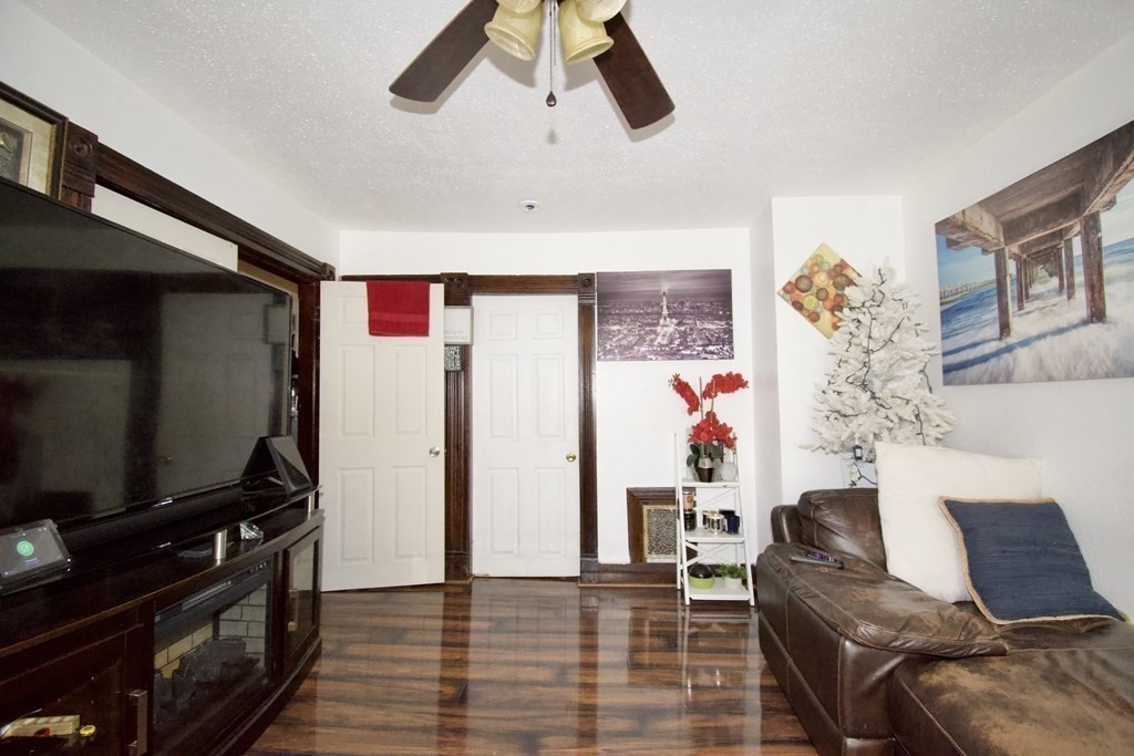 101 Quincy Street Springfield, MA 01109 - Photo 8 of 23 Gallery Image 8