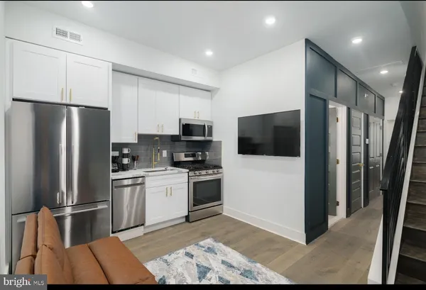 $1,800 | 3127 Richmond Street, Unit 3, Philadelphia, PA 19134