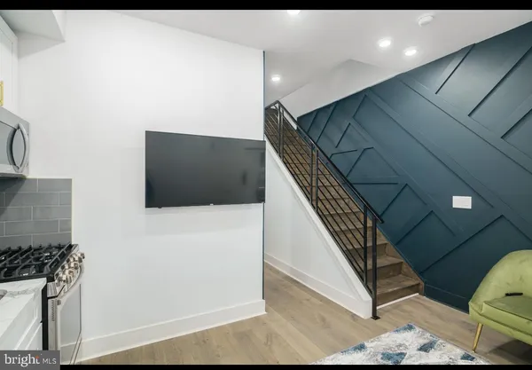 a view of entryway and hall