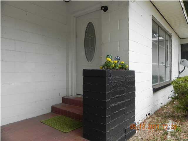 204 Alton Road Pensacola, FL 32507 - Photo 2 of 21 Entrance of the house.