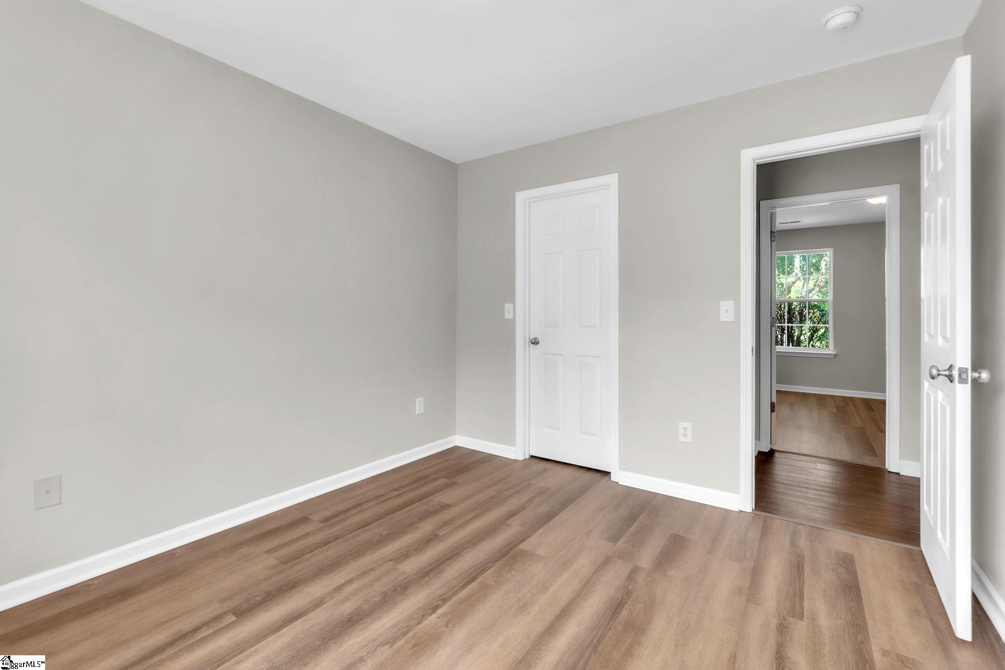 221 Riverbreeze Road Greenville, SC 29611 - Photo 16 of 25
