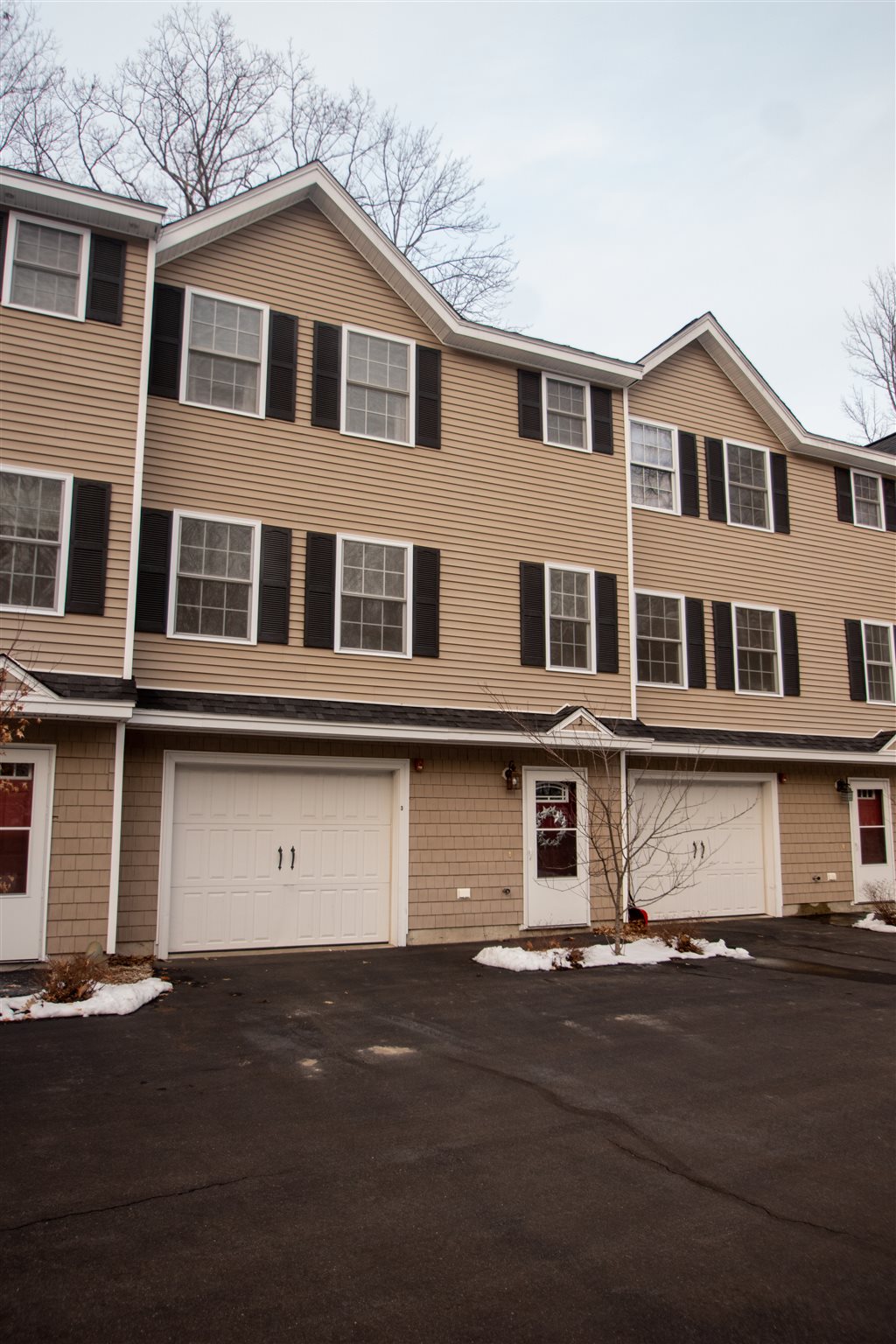 35 Old Mill Road, Unit 3 South Berwick, ME 03908 - Photo 2 of 39 Gallery Image 2