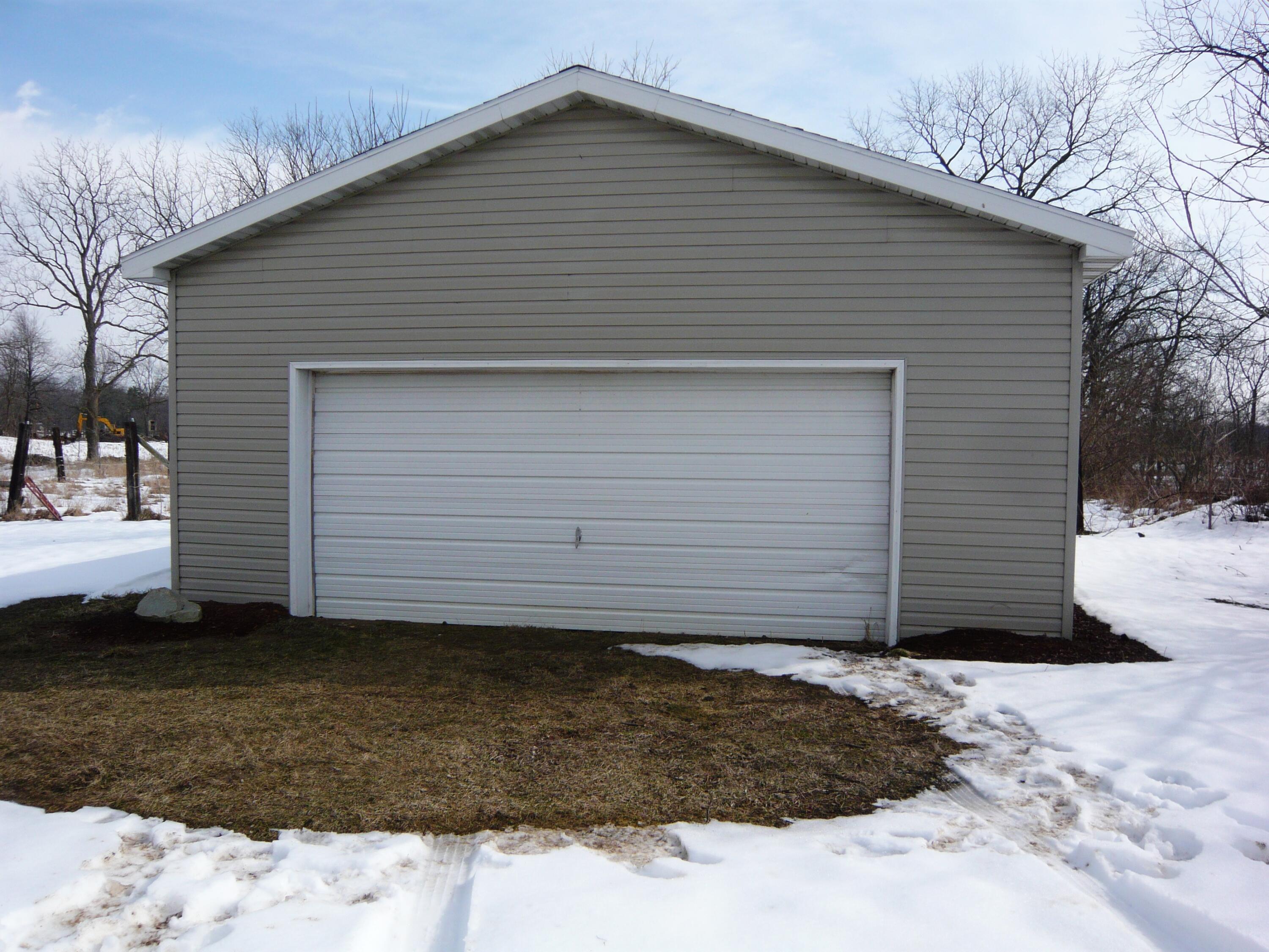 12221 Snow Road Hanover, MI 49241 - Photo 29 of 32 P1050942