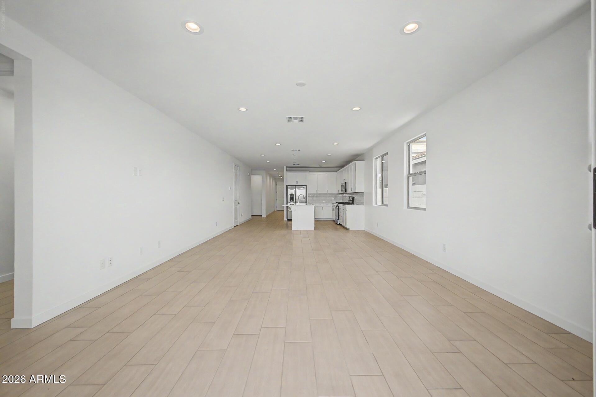 8037 West Granada Road Phoenix, AZ 85035 - Photo 8 of 37 09 - Granada 8037