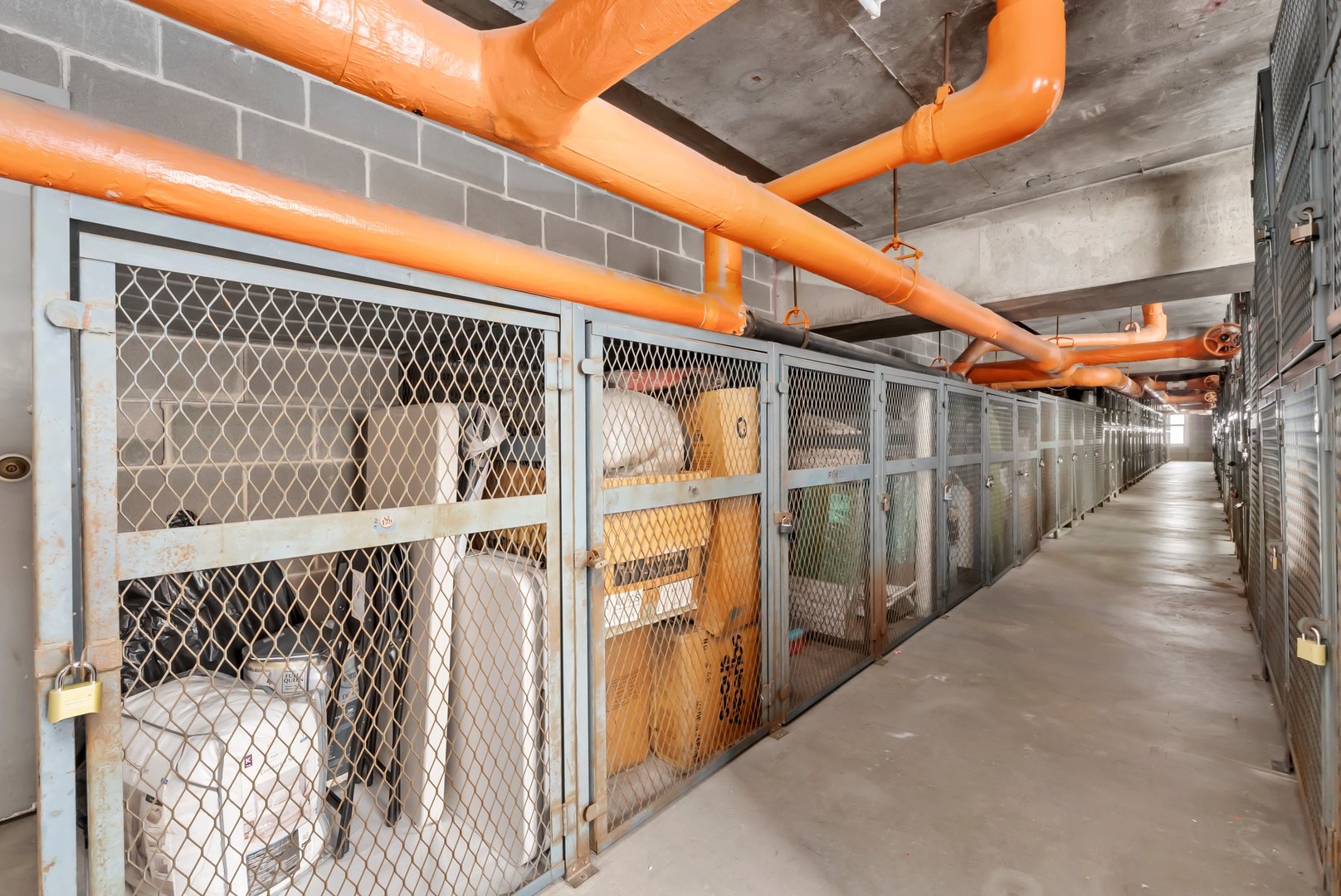 777 North Michigan Avenue, Unit 1601 Chicago, IL 60611 - Photo 42 of 44 a view of a balcony