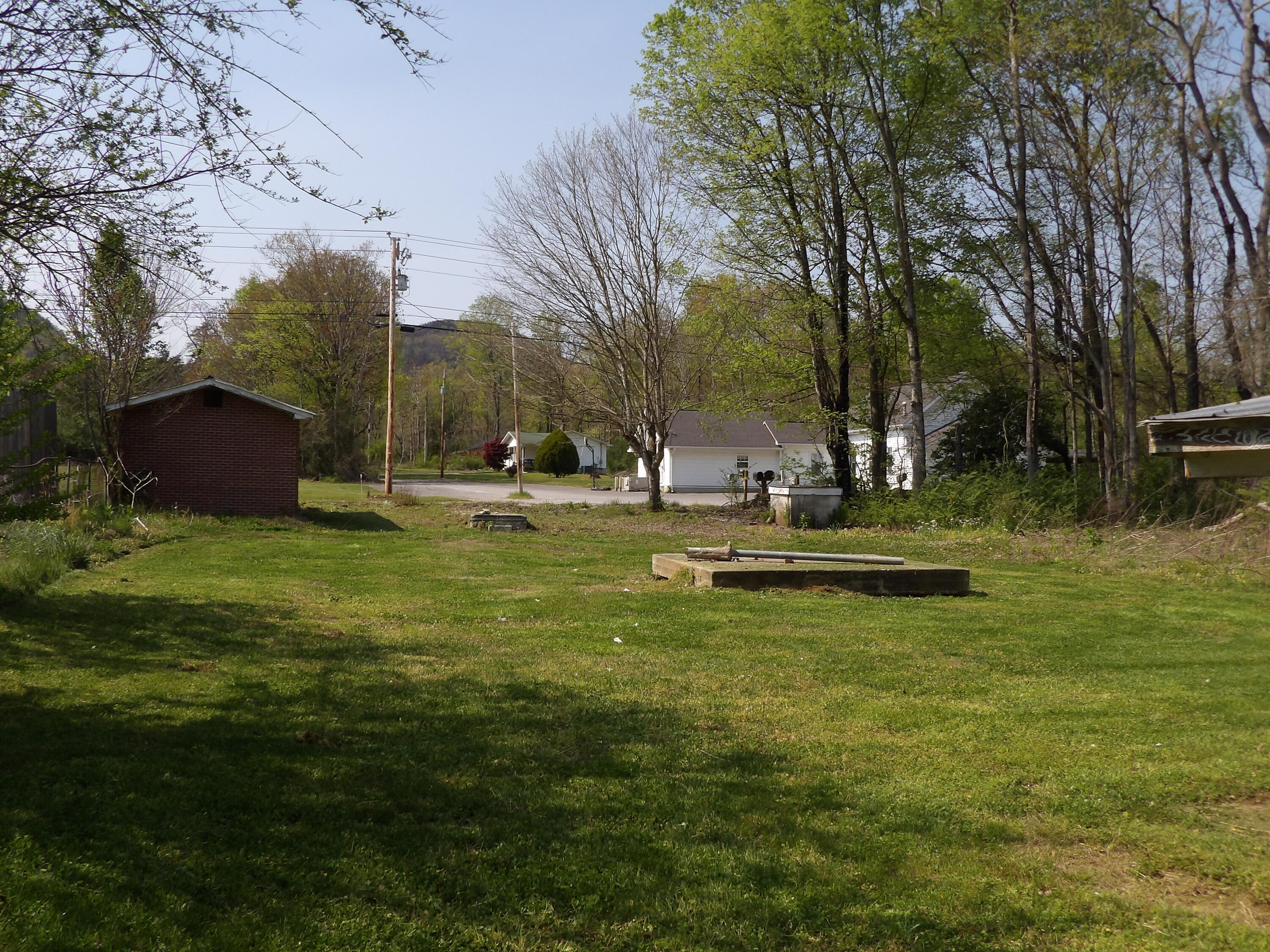 25263 Highway 127 Dunlap, TN 37327 - Photo 28 of 31 100_2405 - Copy