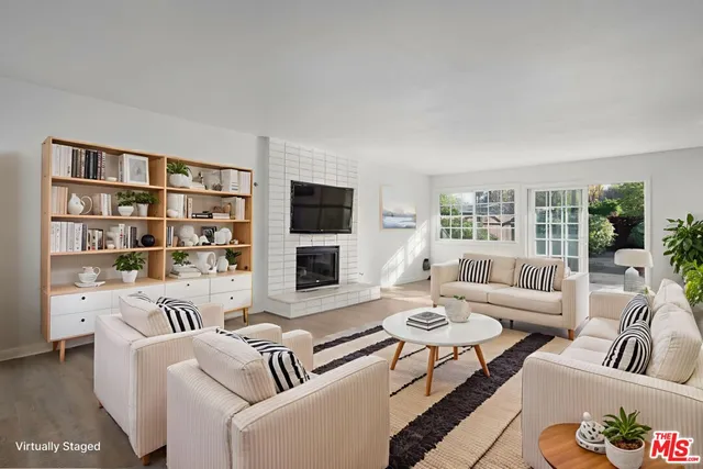 $5,995 | 24440 Martha Street, Woodland Hills, CA 91367