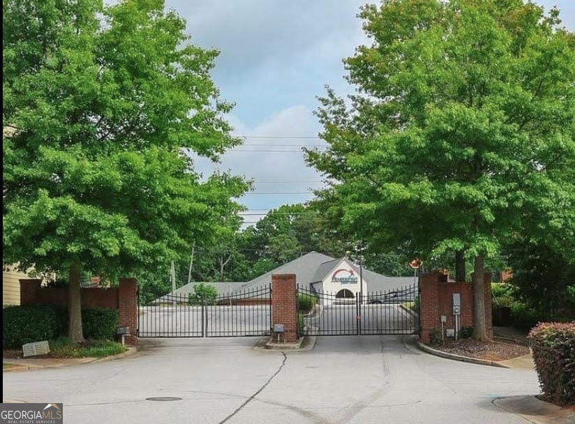 1331 Kingston Trail Decatur, GA 30033 - Photo 3 of 41