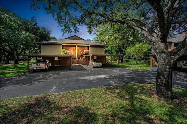 $269,000 | 2205 Lennox Road East, Unit 2205, Palm Harbor, FL 34683
