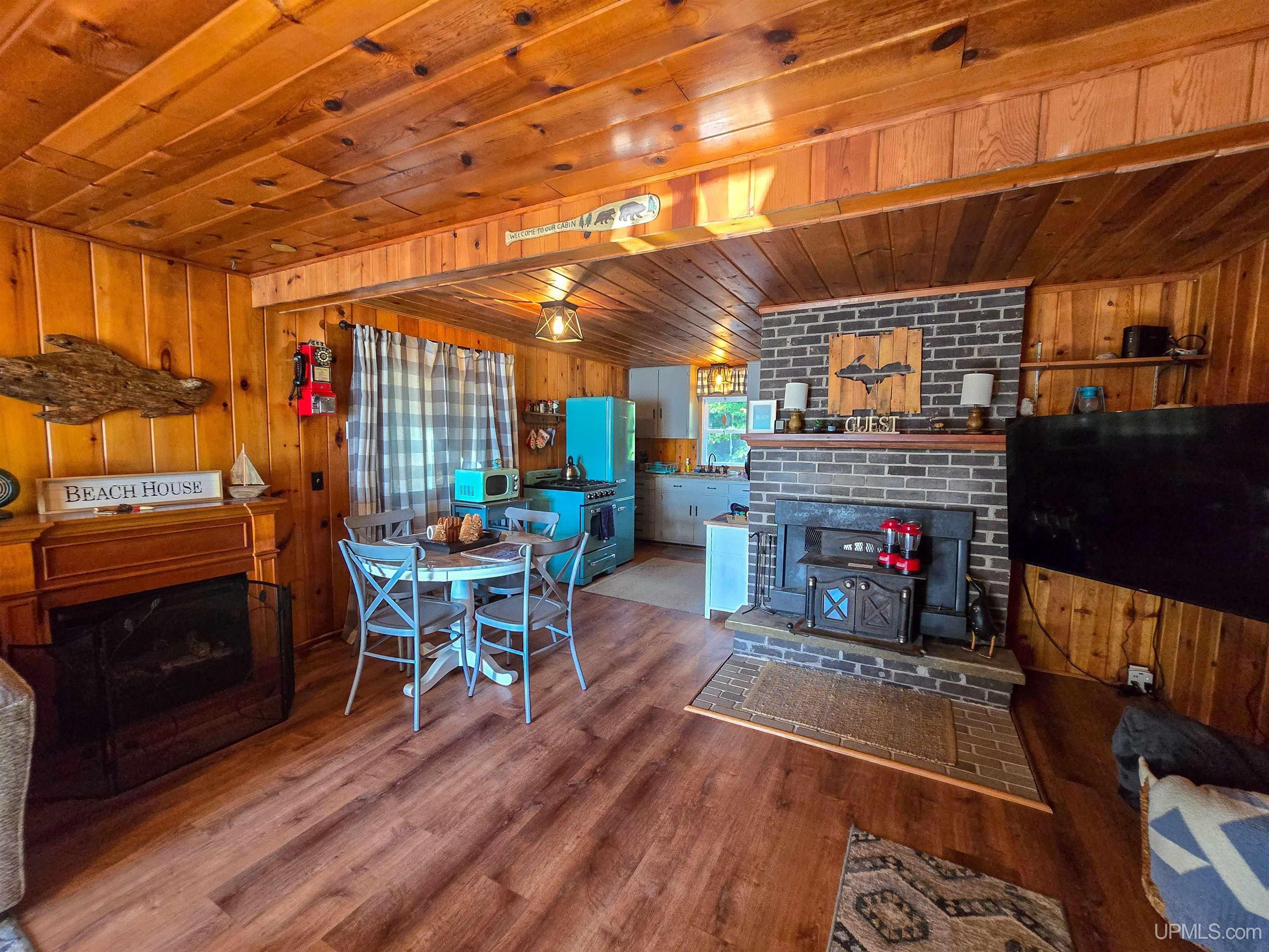 11573 42 Road Wetmore, MI 49895 - Photo 14 of 56