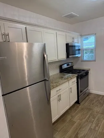 $1,495 | 2537 East Clarendon Avenue, Unit 2, Phoenix, AZ 85016