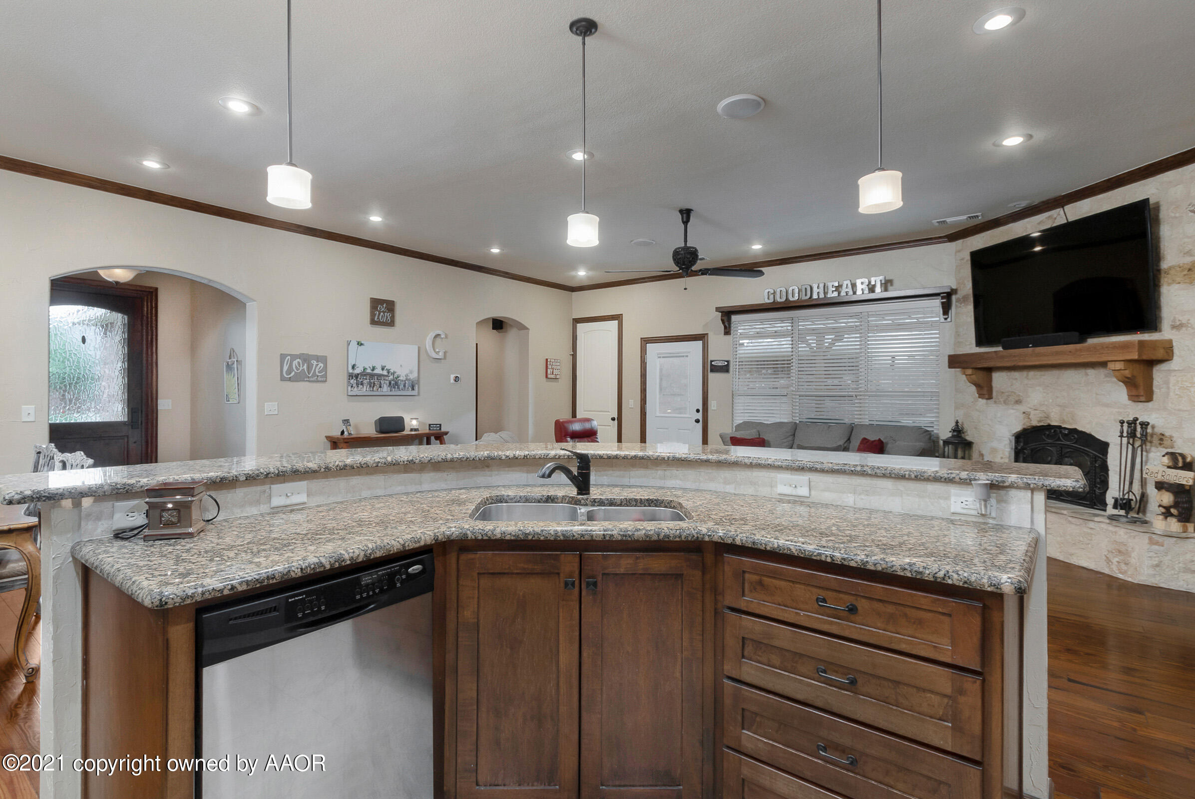 7007 Thunder Road Amarillo, TX 79119 - Photo 11 of 33 011_Kitchen 4