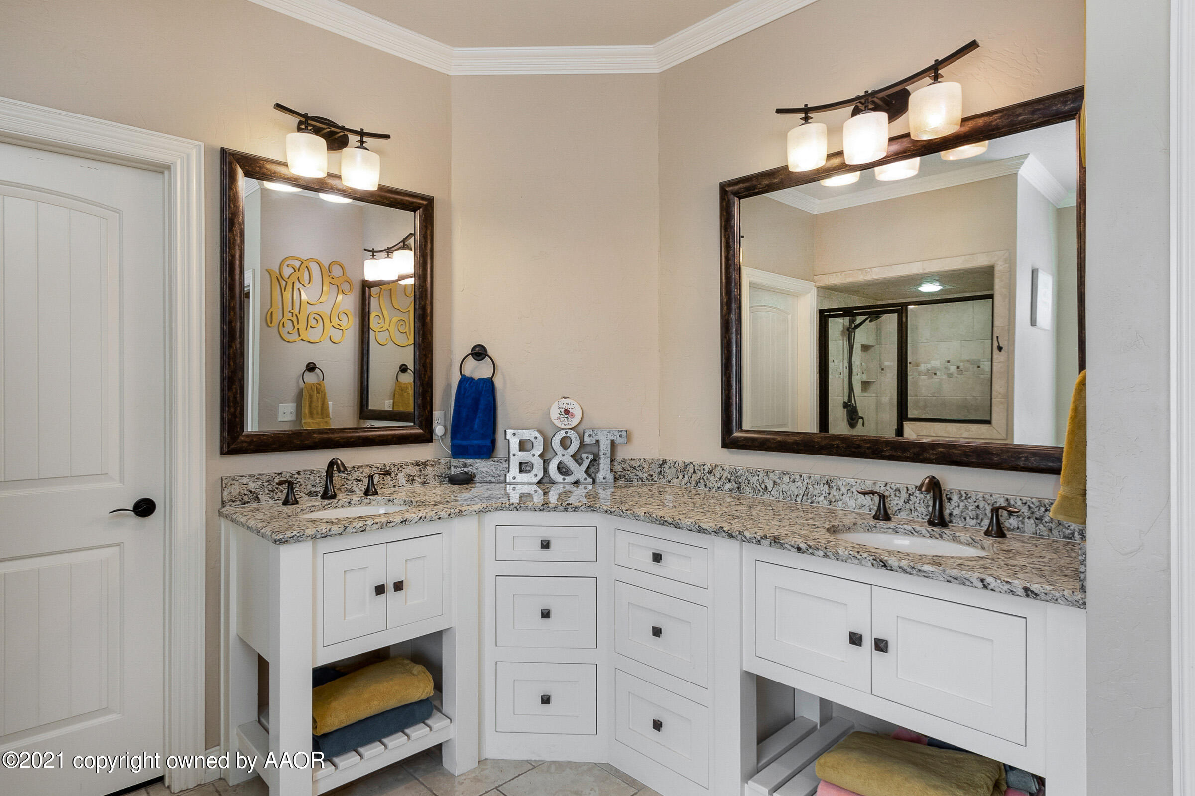 7007 Thunder Road Amarillo, TX 79119 - Photo 17 of 33 017_Master Bathroom 2