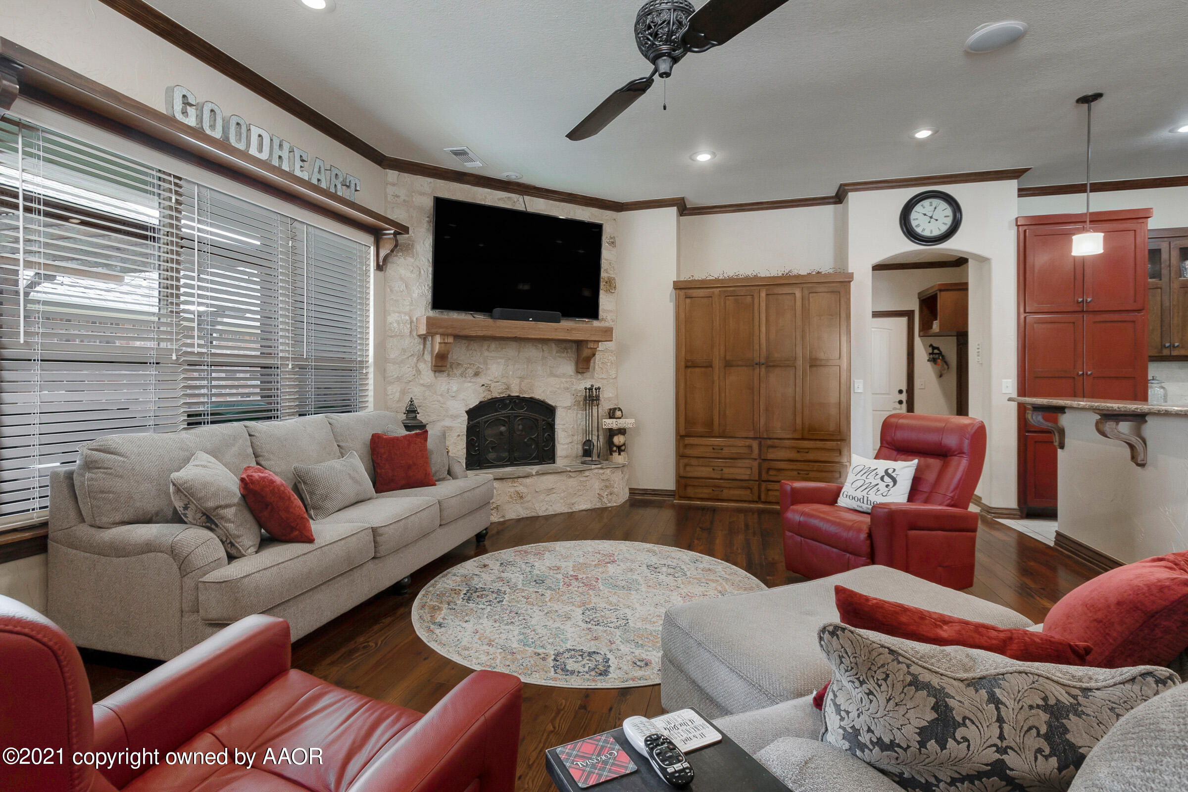 7007 Thunder Road Amarillo, TX 79119 - Photo 5 of 33 005_Living Room 2