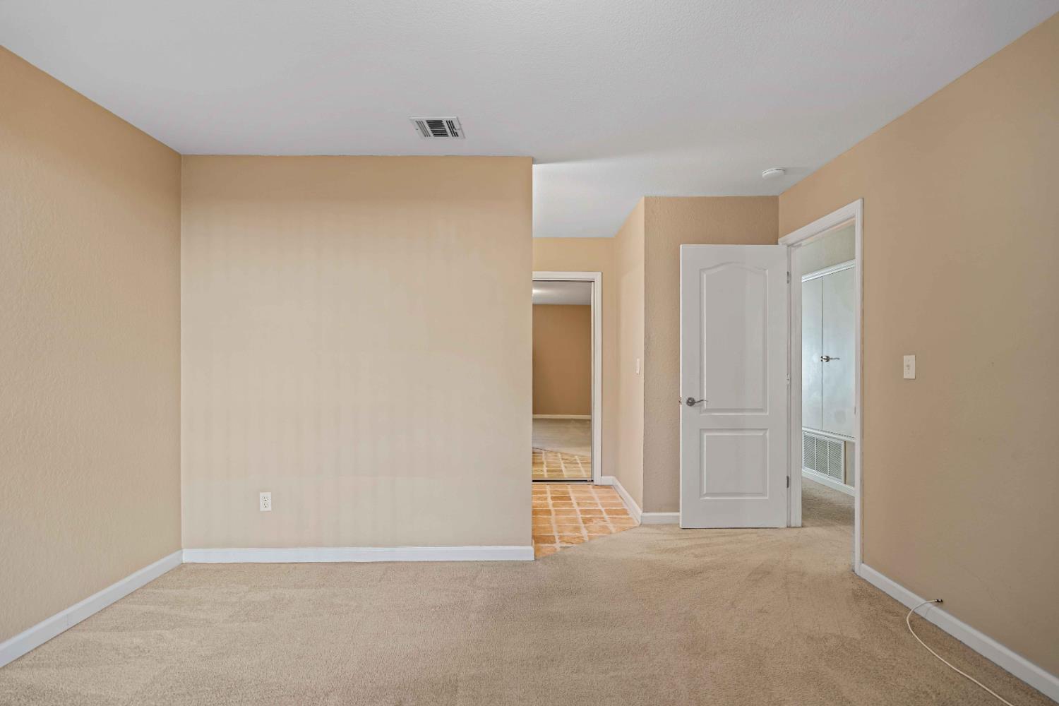 4032 Elmo Loop, Unit A Modesto, CA 95356 - Photo 14 of 30