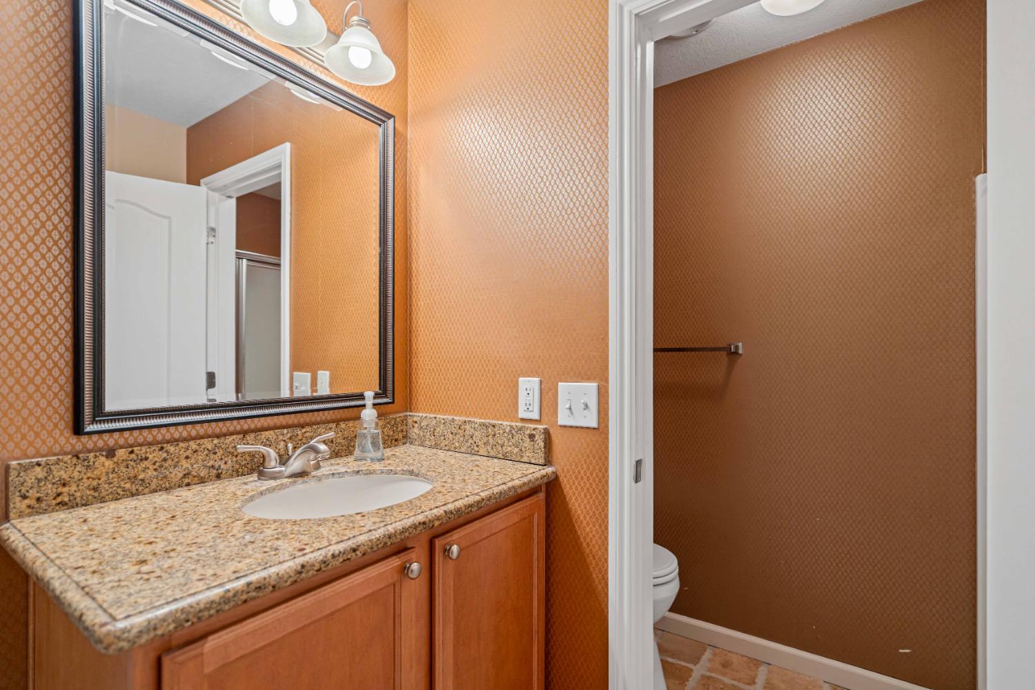 4032 Elmo Loop, Unit A Modesto, CA 95356 - Photo 16 of 30