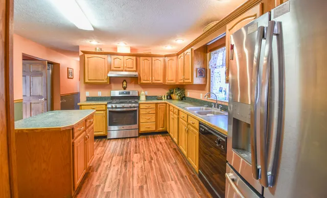 $880,000 | 307 Railroad Street, Union City, MI 49094