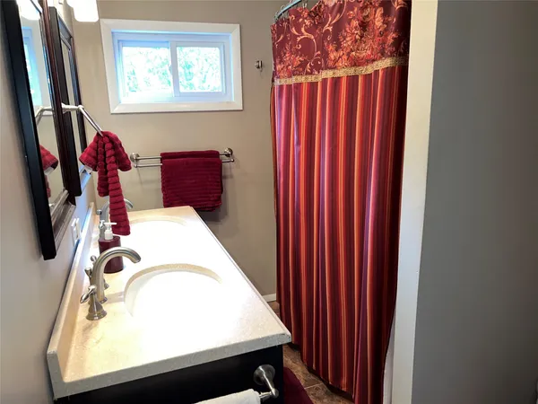 $199,900 | 15 Addison Court, Binghamton, NY 13904