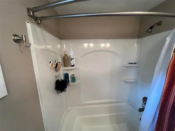 $199,900 | 15 Addison Court, Binghamton, NY 13904