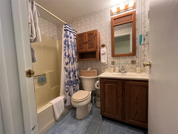 $199,900 | 15 Addison Court, Binghamton, NY 13904