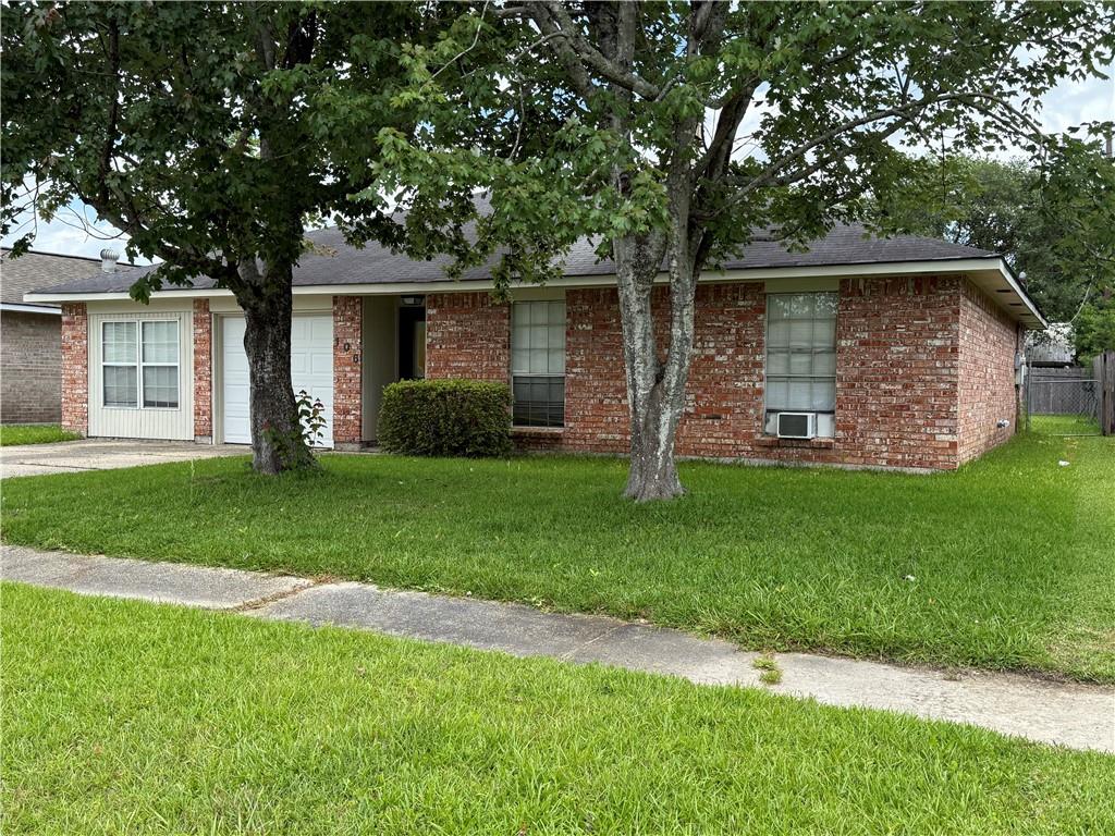 106 Leonell Circle Slidell, LA 70458 - Photo 3 of 44