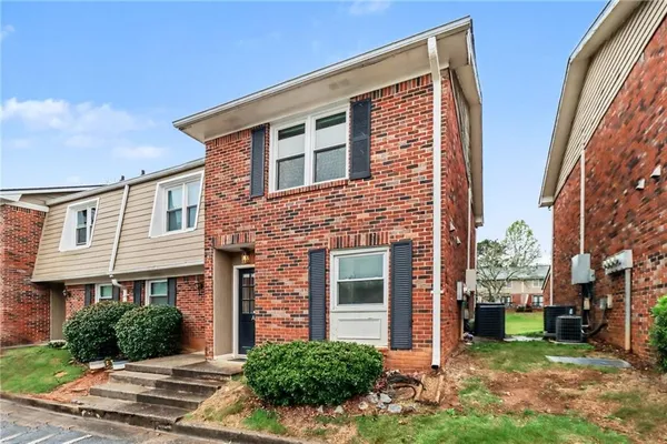 $190,000 | 2060 Kings Gate Circle Southwest, Unit A, Snellville, GA 30078
