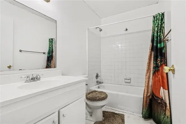 $190,000 | 2060 Kings Gate Circle Southwest, Unit A, Snellville, GA 30078