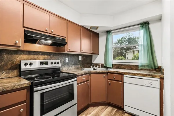 $190,000 | 2060 Kings Gate Circle Southwest, Unit A, Snellville, GA 30078